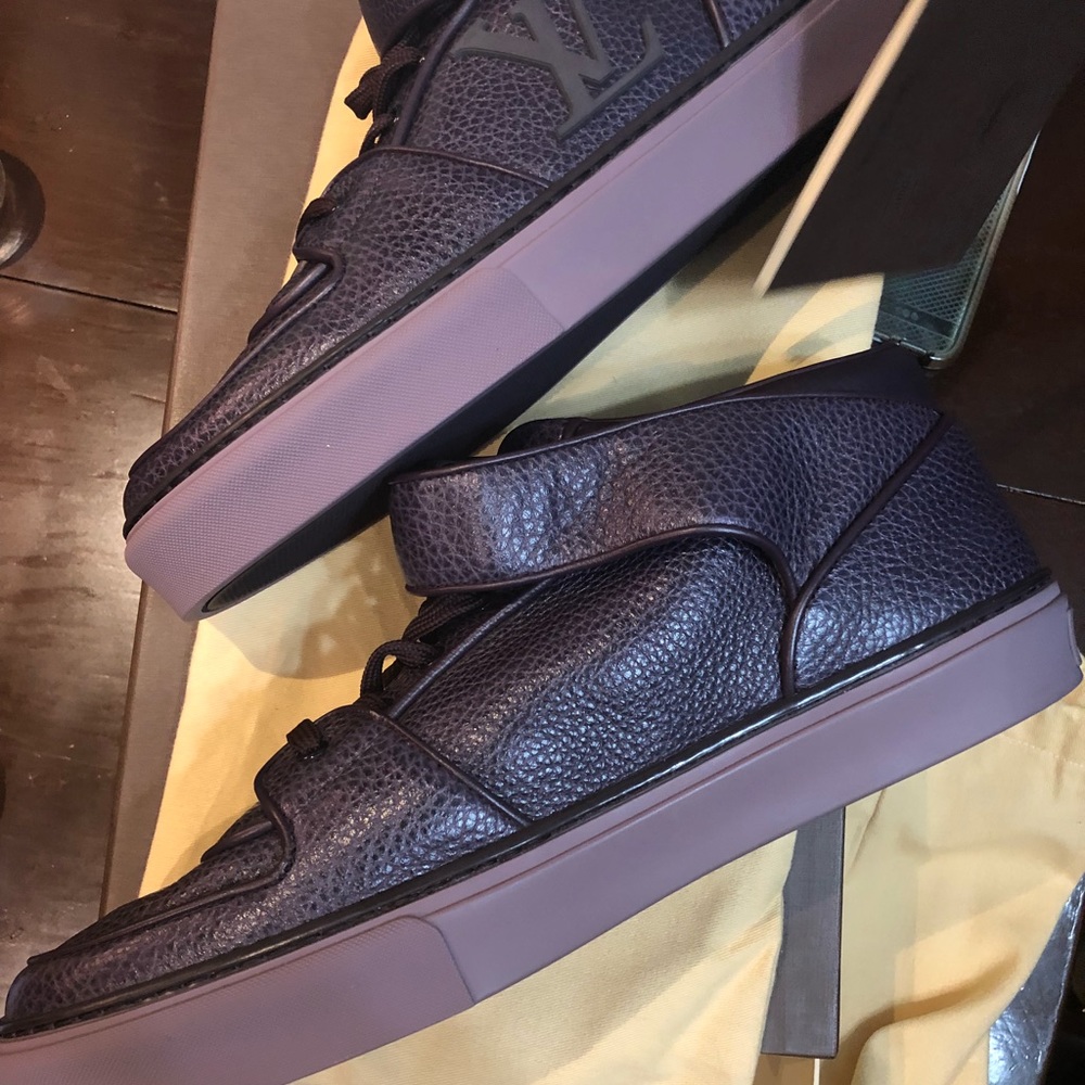 Louis Vuitton Fits 10.5. Brand New In Box. - Picture 4 of 8